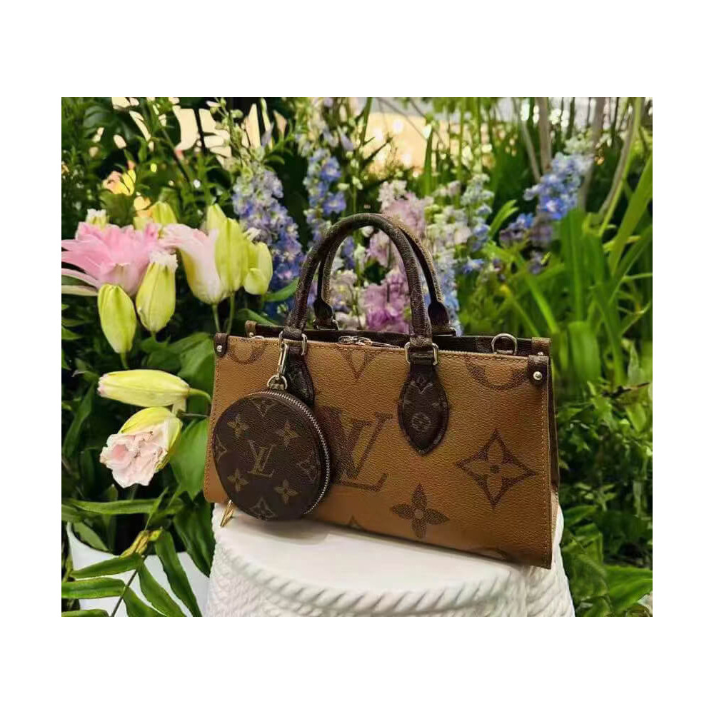 Louis Vuitton OnTheGo East West M46653