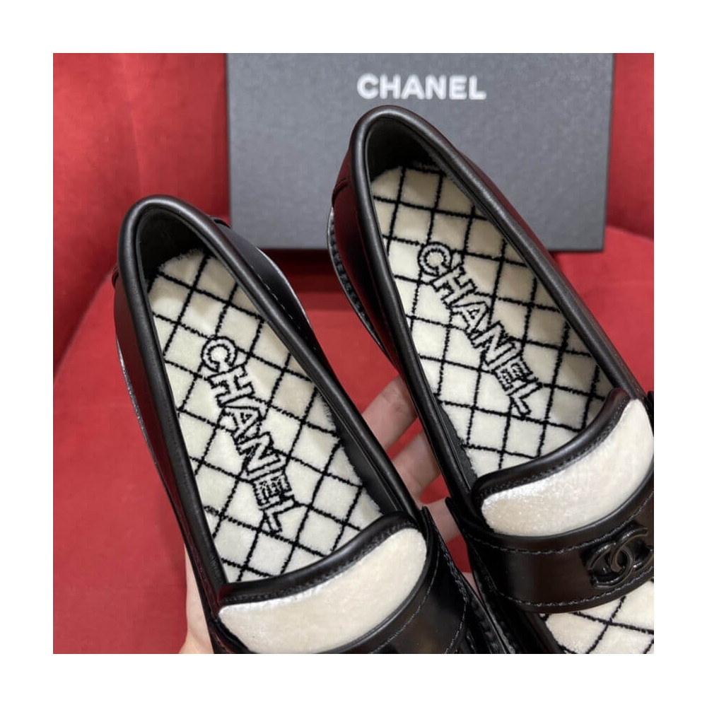 Chanel Black Leather and White Velvet Loafers