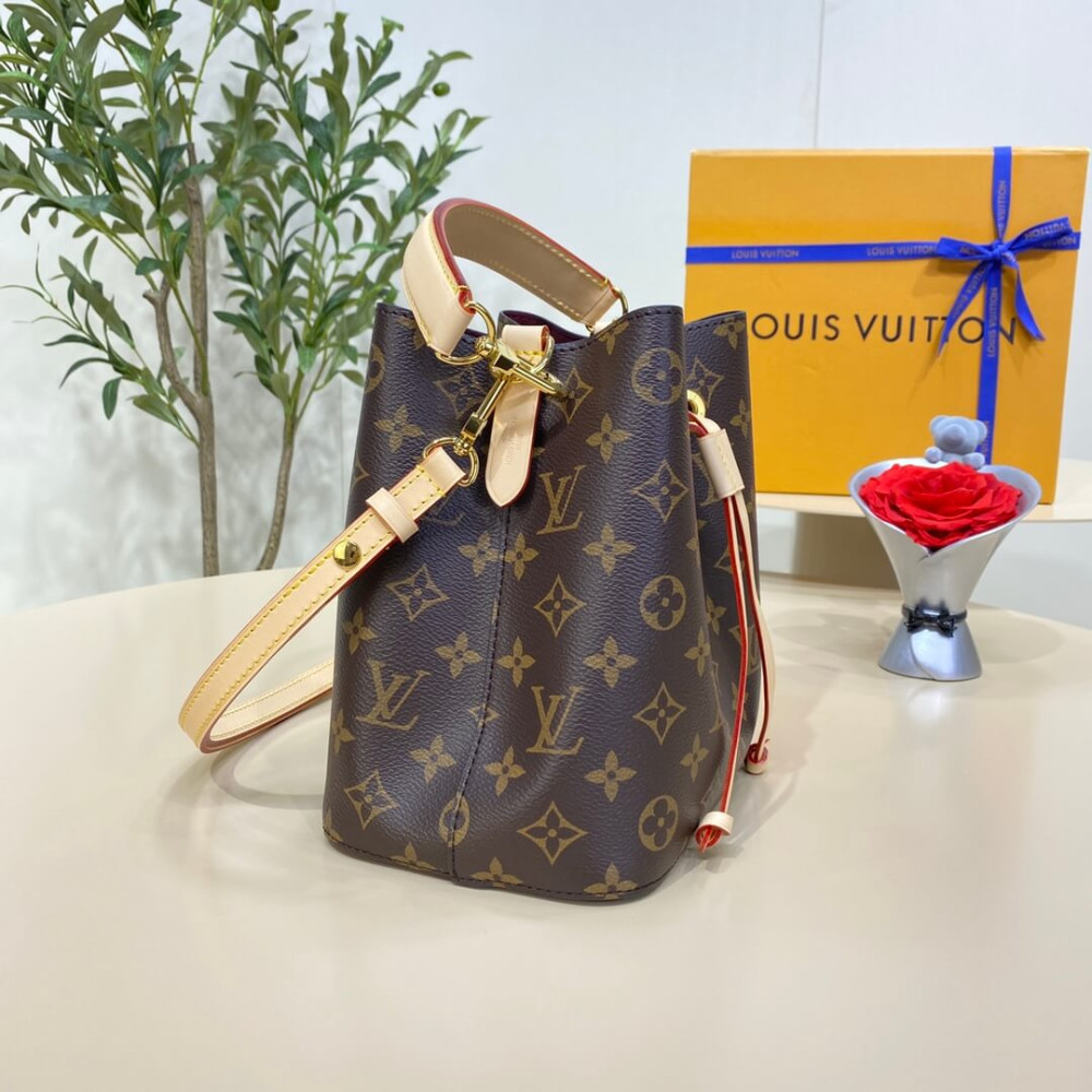 Louis Vuitton Monogram NeoNoe BB Bucket Bag M46581