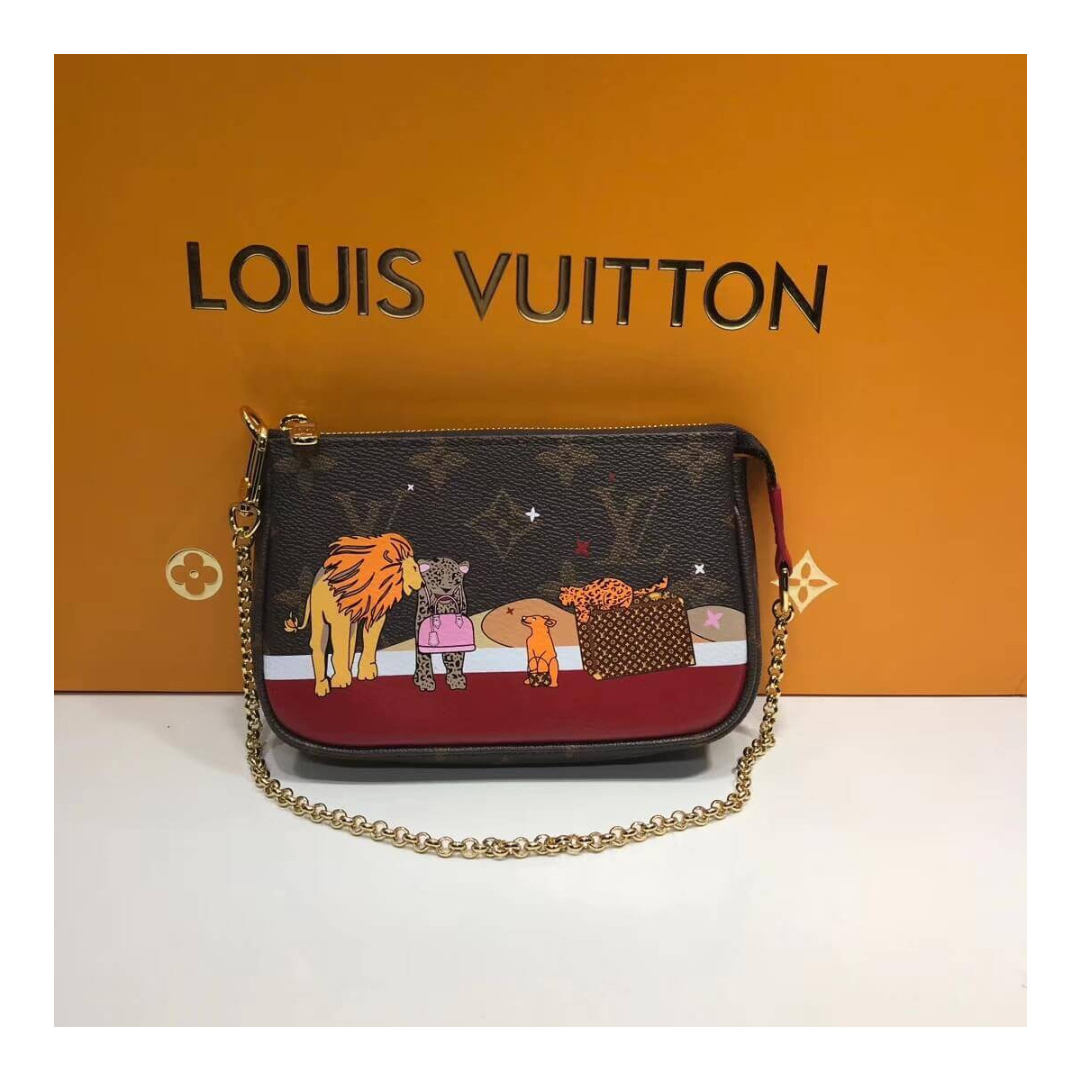 Louis Vuitton Mini Pochette Accessoires M63830