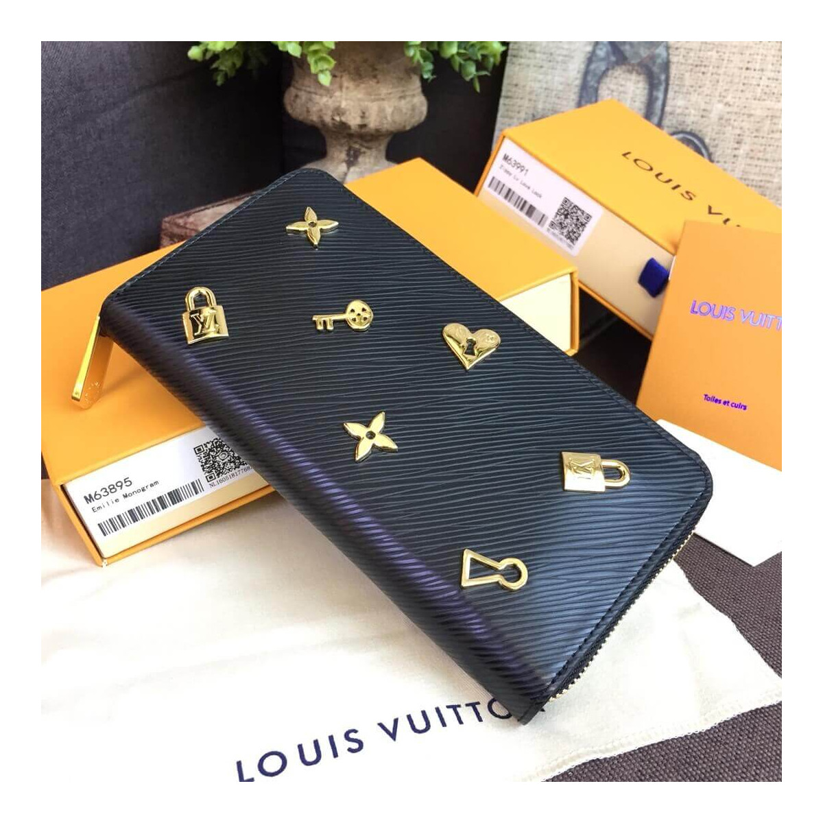 Louis Vuitton Epi Leather Zippy Wallet M63991