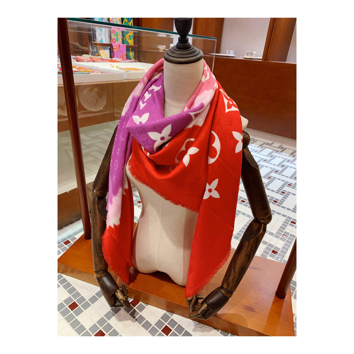 Louis Vuitton LV Escale Monogram Shawl M76087 M76088 M76086