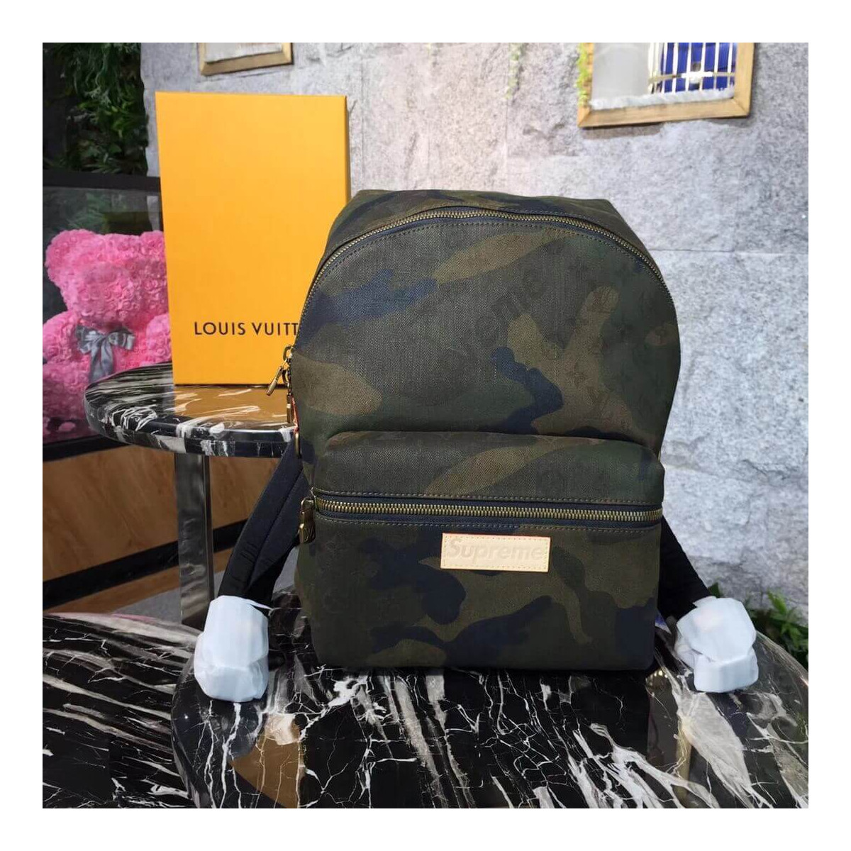 Louis Vuitton x Supreme Apollo Backpack M44200