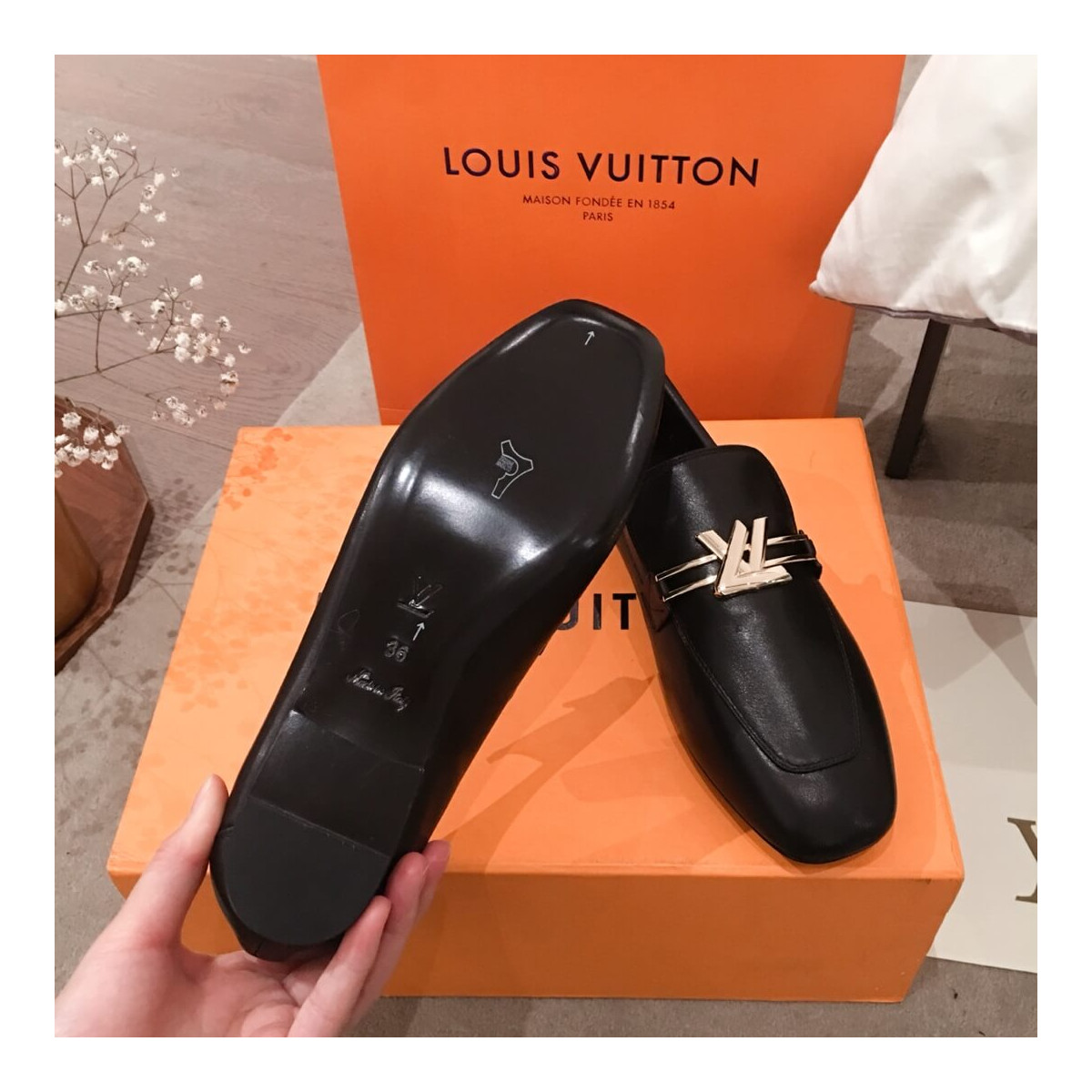 Louis Vuitton Leather Upper Case Line Loafer 1A4XD2