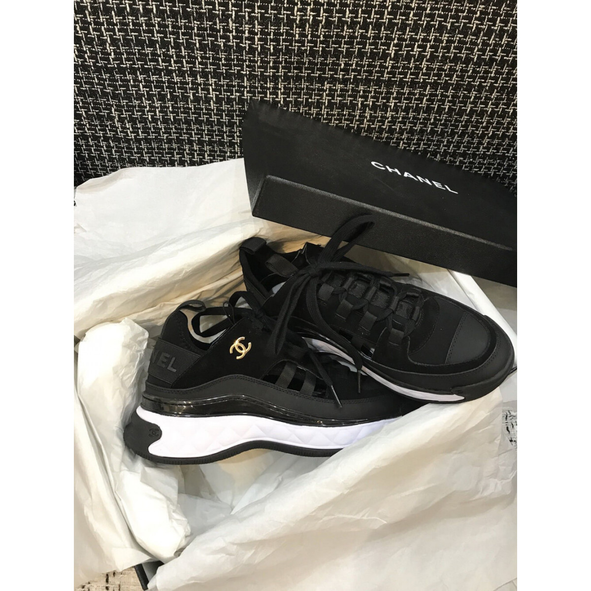 Chanel Velve Calfskin Sneakers G35617