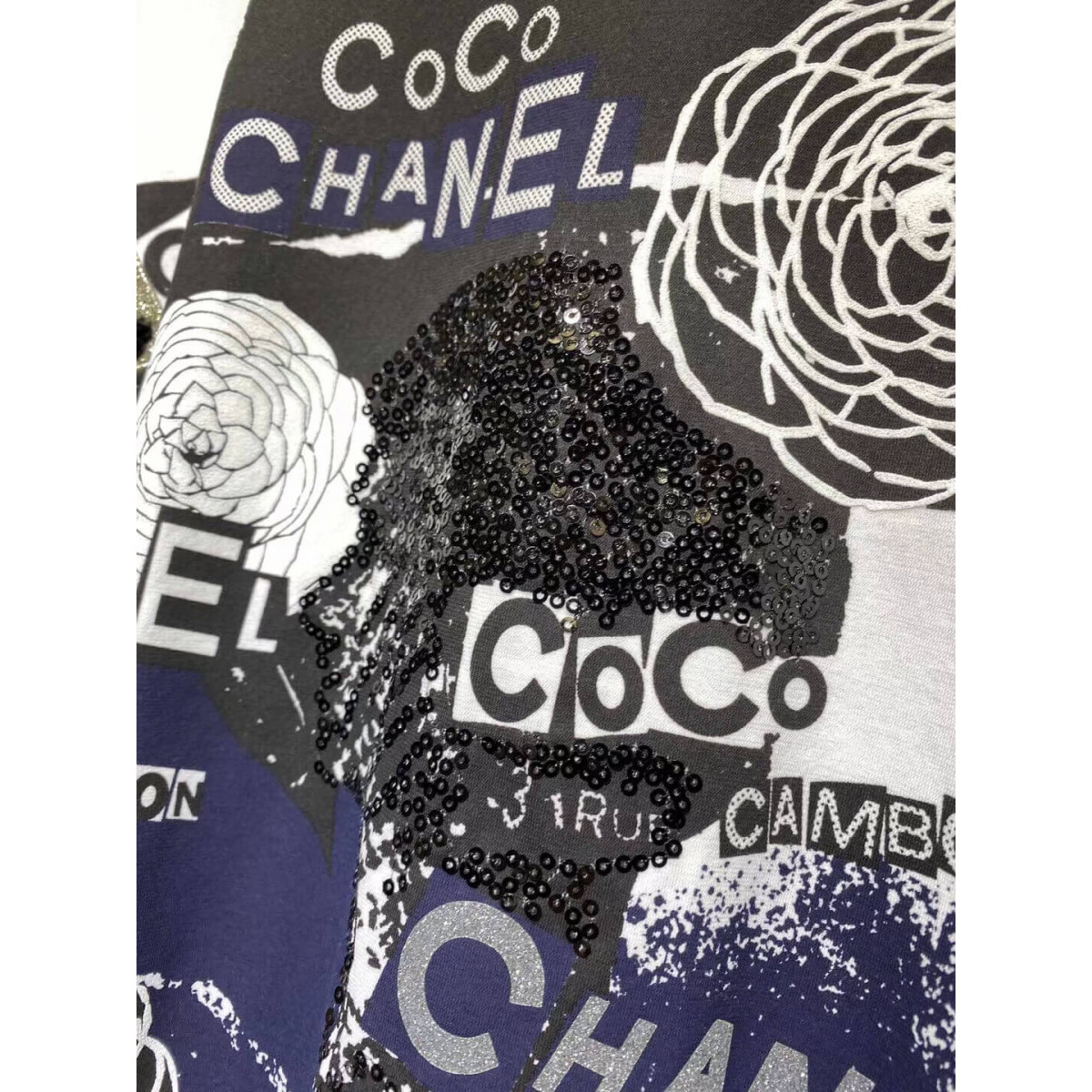 Chanel T-Shirts 766200