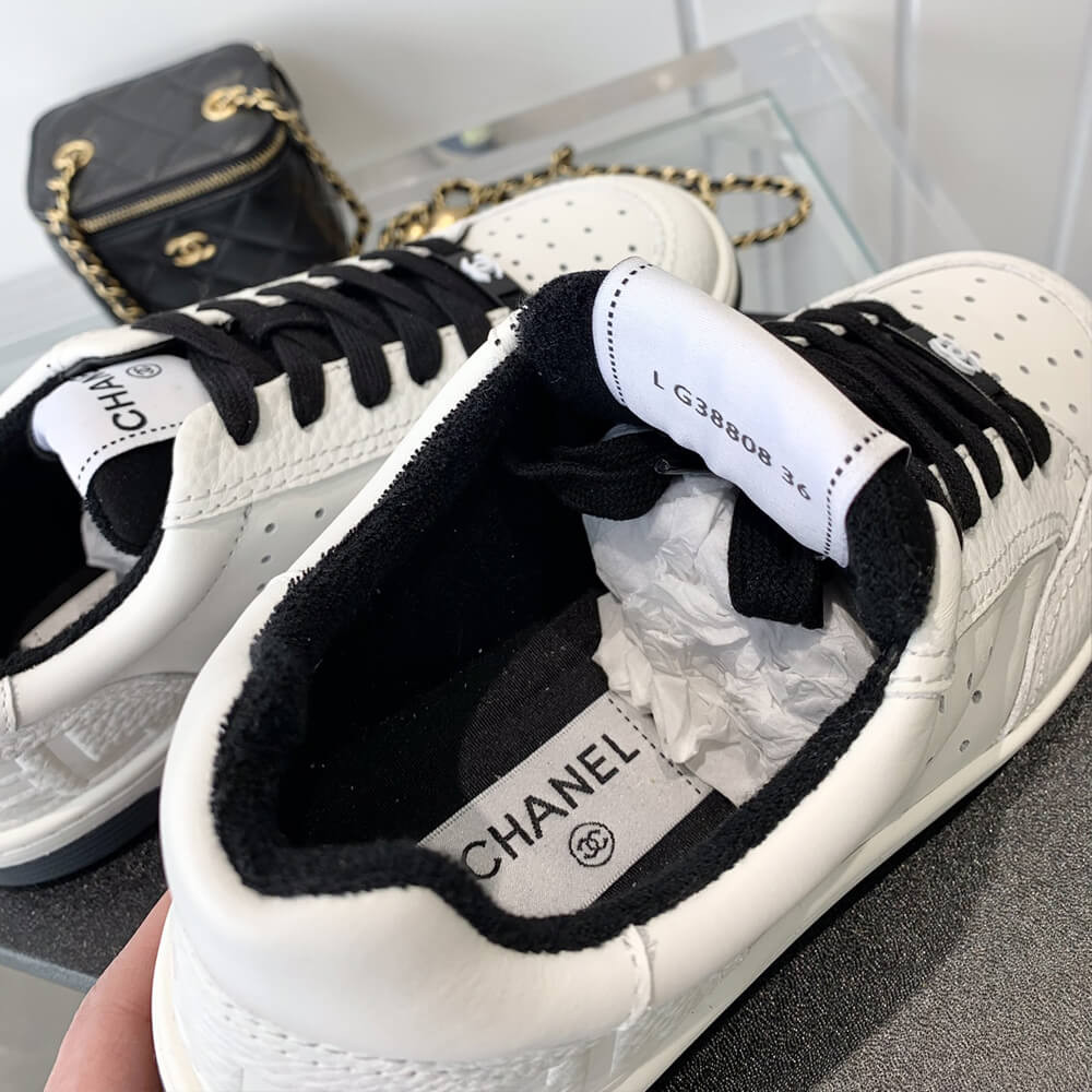 Chanel Logo Low Top Sneakers White Black G38808