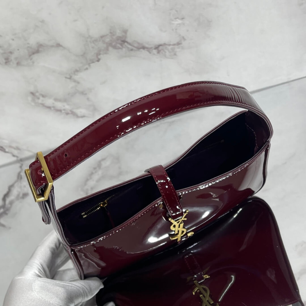 Saint Laurent Le 5 A 7 Hobo Bag in Patent Leather 657228