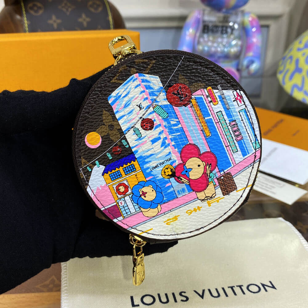 Louis Vuitton Christmas Animation 2022 Round Coin Purse M81634