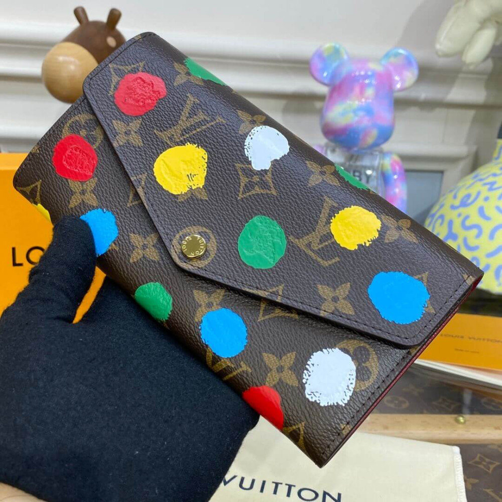 Louis Vuitton x Yayoi Kusama Sarah Wallet M81980