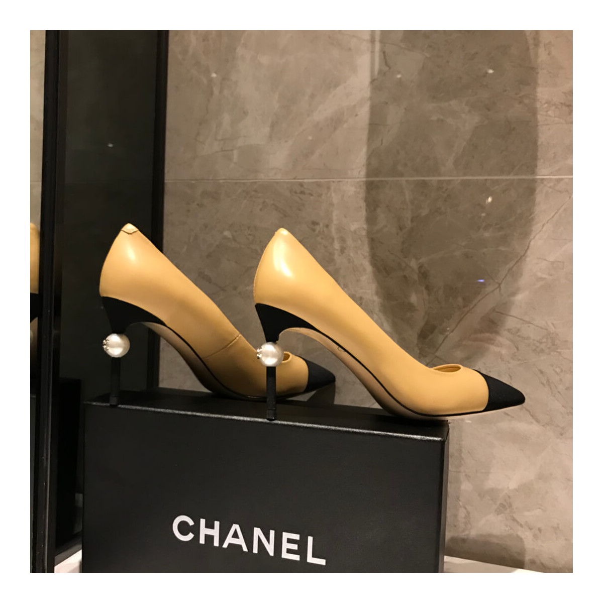 Chanel Calfskin &amp; Velvet Pump With Pearl G178144