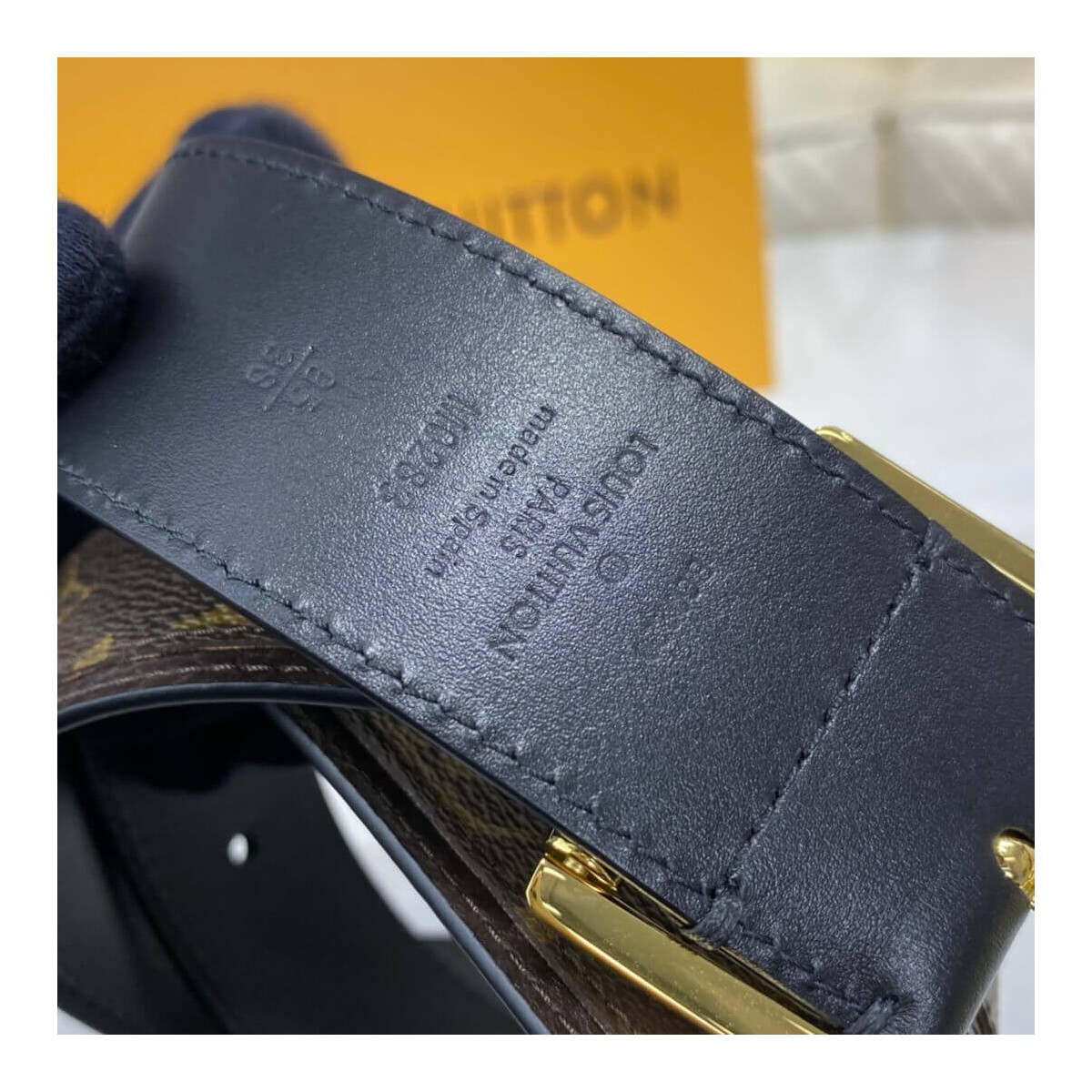 Louis Vuitton Reverso 40mm Reversible Belt M0283U