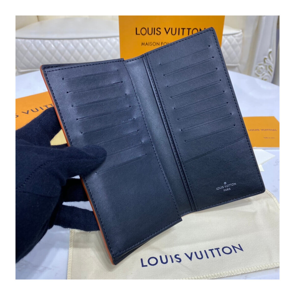 Louis Vuitton Brazza Wallet N60240