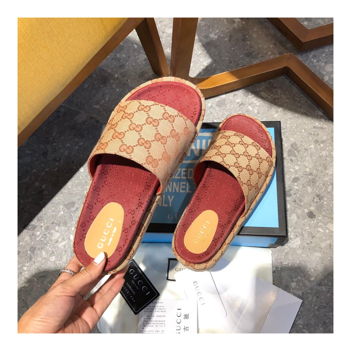 Gucci Original GG Canvas Slide Sandals 573018