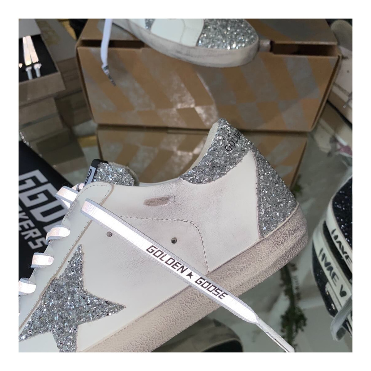 Golden Goose Superstar Sneaker WZ268