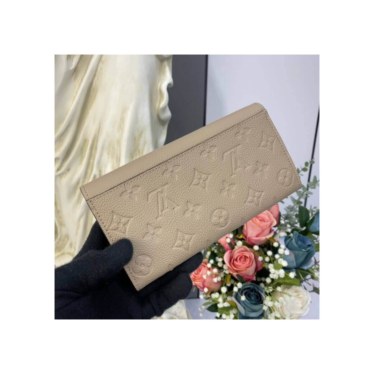 Louis Vuitton Monogram Empreinte Sarah Wallet M68708