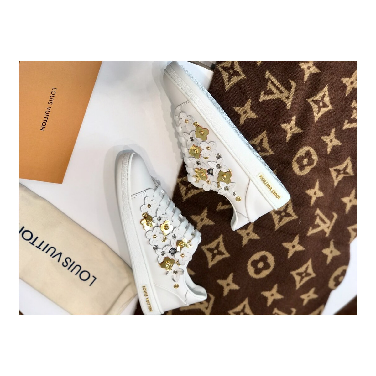 Louis vuitton Frontrow Flower Applique Sneaker 1A5NQK White