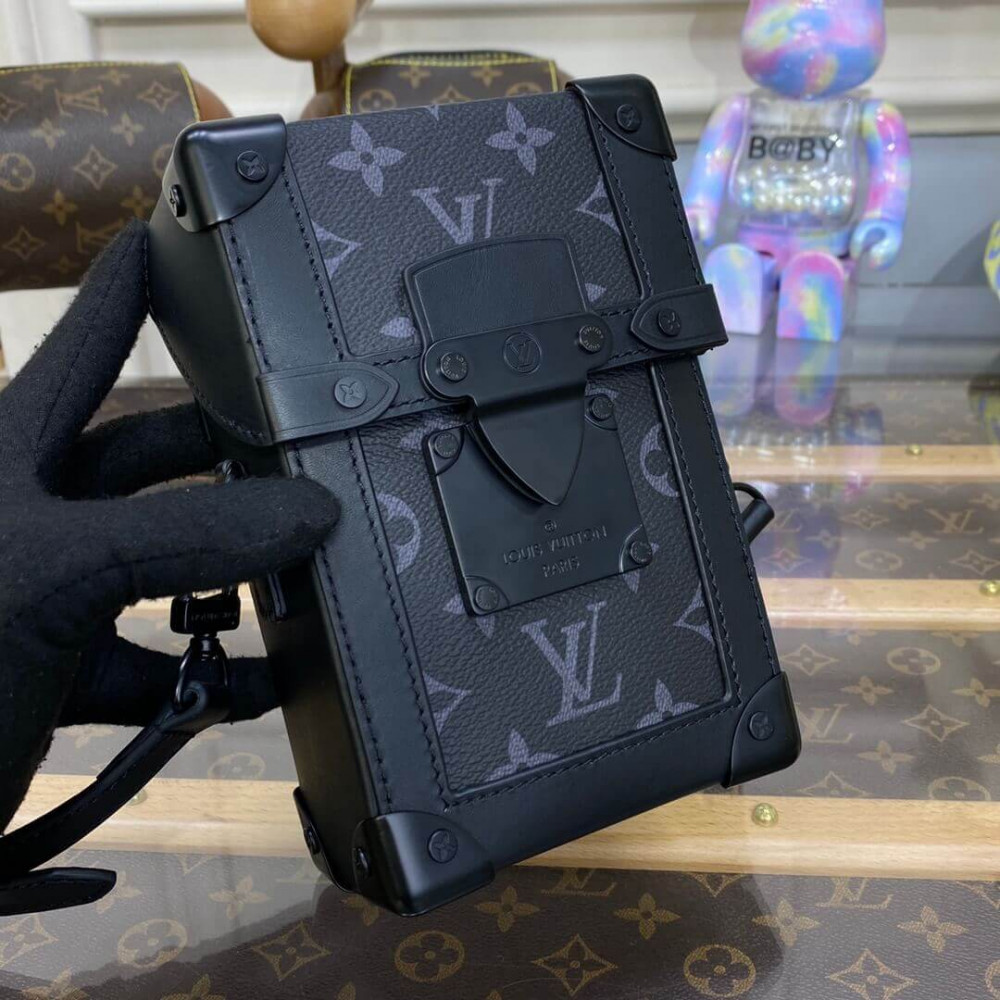 Louis Vuitton Vertical Trunk Wearable Wallet M82077