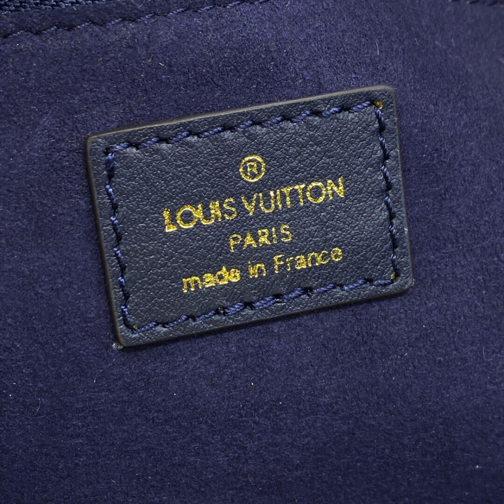 Louis Vuitton On My Side PM Shoulder Bag M21585