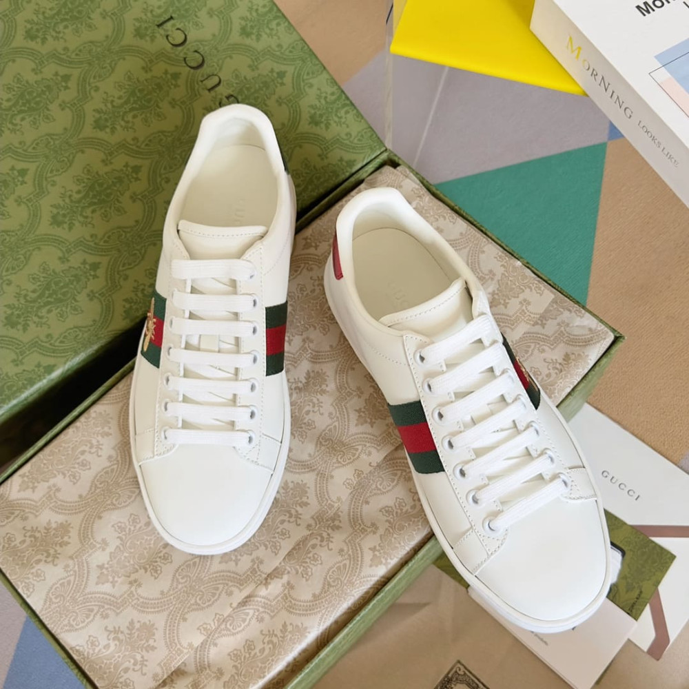 Gucci Ace Sneaker With Bee 431942