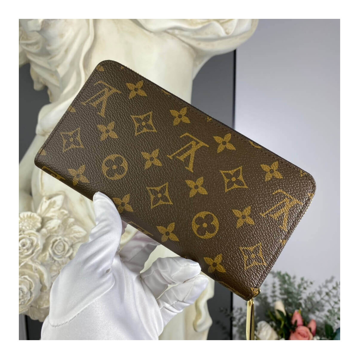 Louis Vuitton Christmas Animation 2020 Zippy Wallet M69753