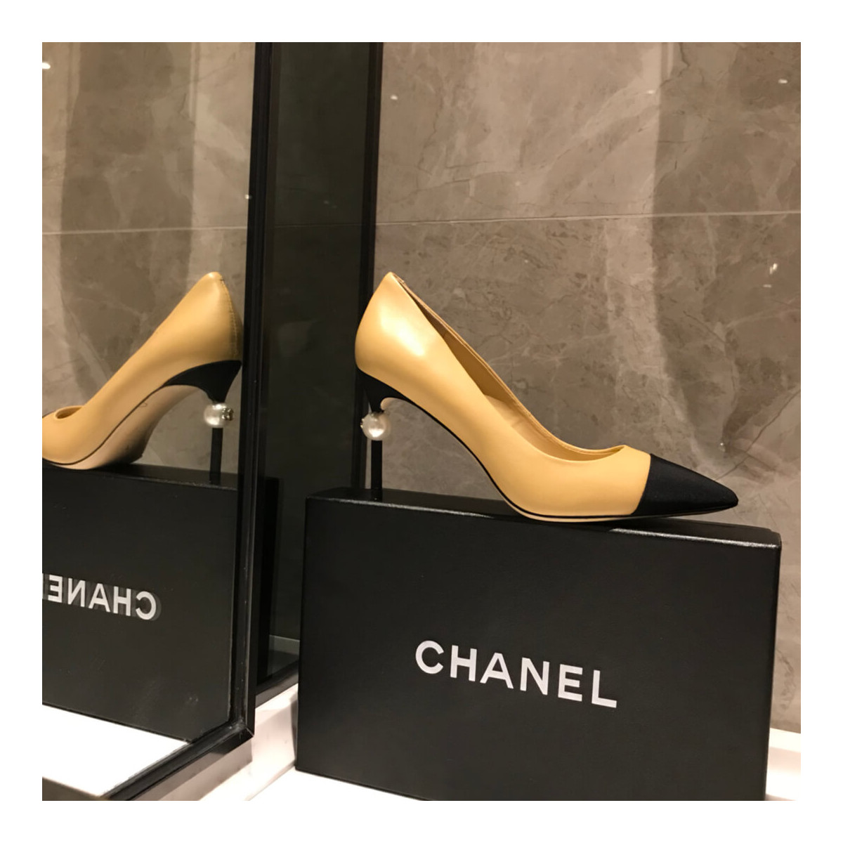 Chanel Calfskin &amp; Velvet Pump With Pearl G178144