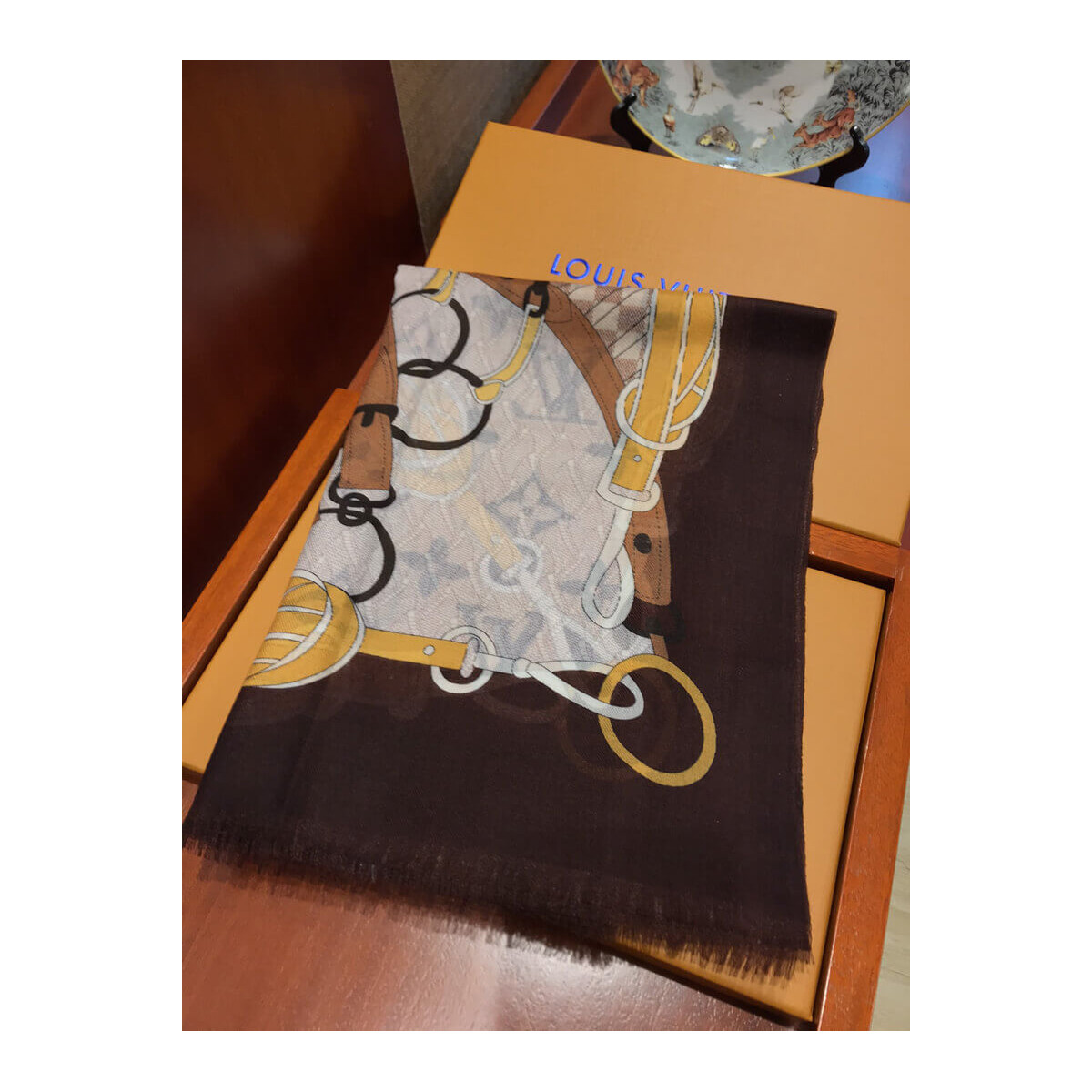 Louis Vuitton Monogram Classic Scarf 2453