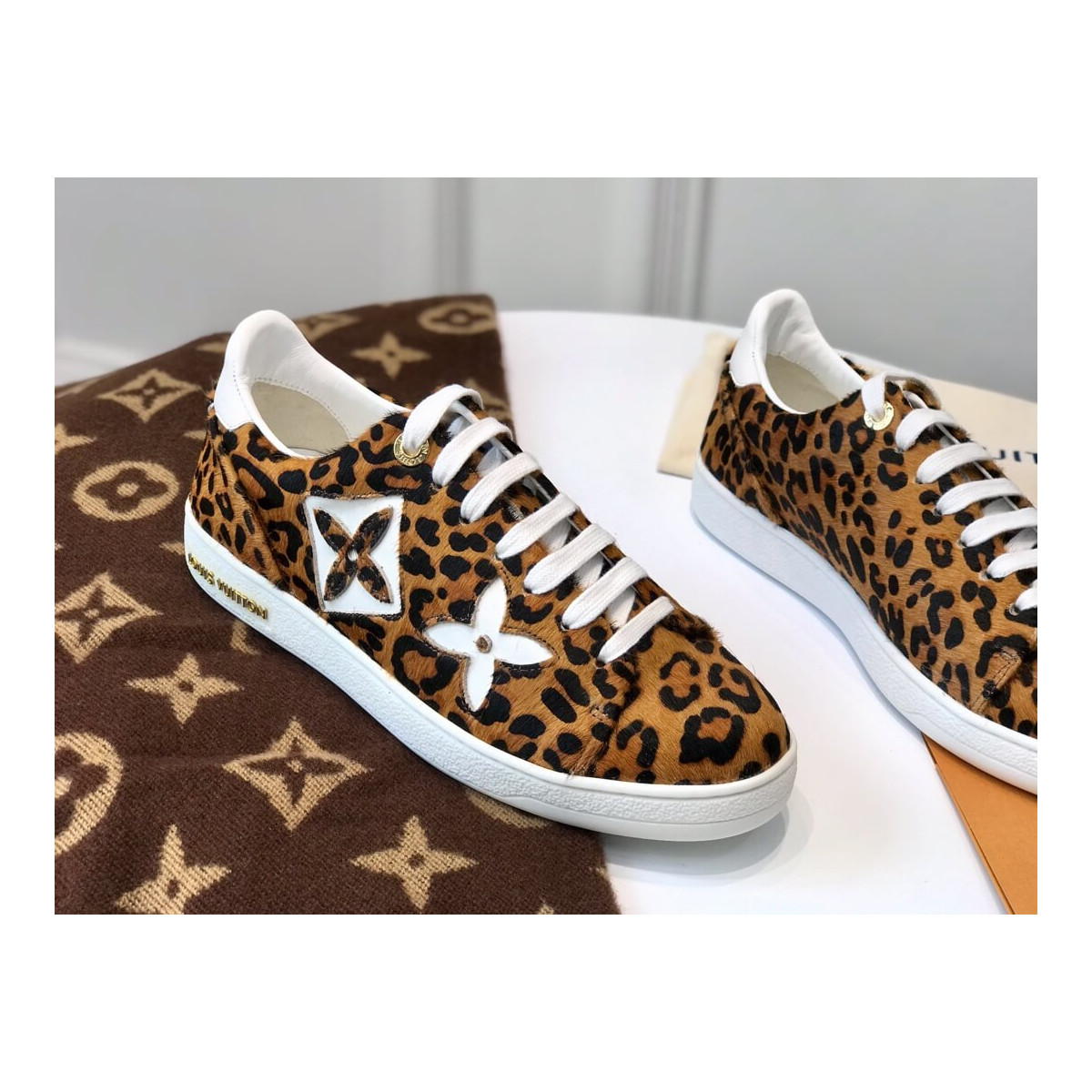 Louis Vuitton Monogram Jungle Frontrow Sneaker 1A5NQK