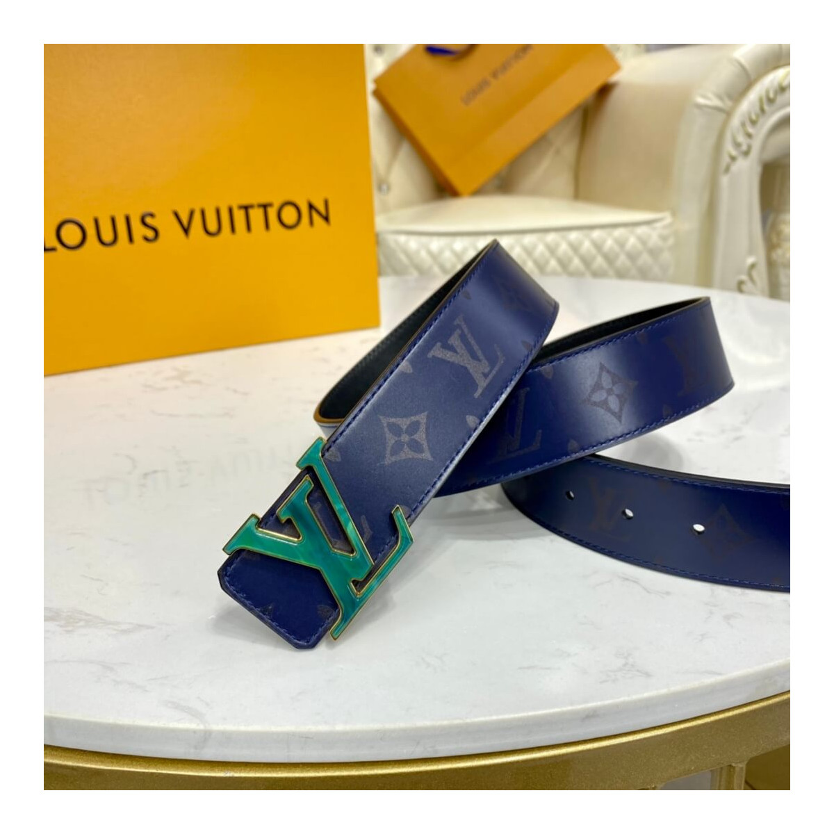 Louis Vuitton LV Pyramide 40mm Reversible M9946U