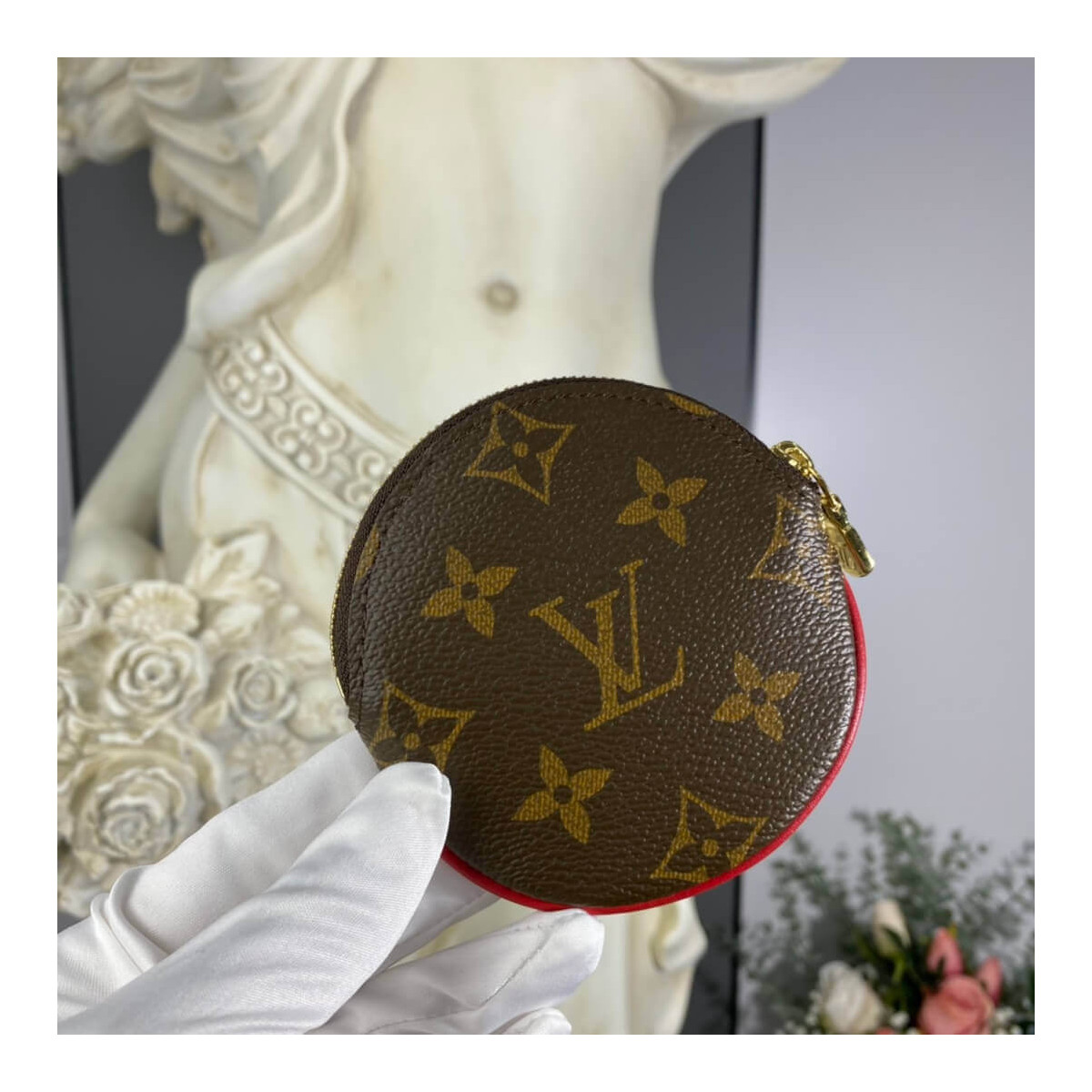 Louis Vuitton Christmas Animation 2020 Round Coin Purse M69749