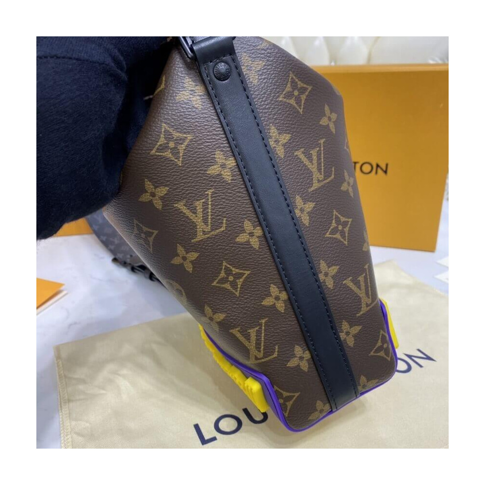 Louis Vuitton Cruiser Messenger M57966