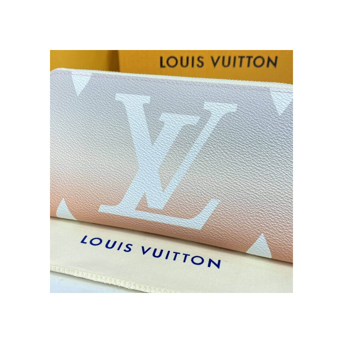 Louis Vuitton Zippy Wallet M80359 M80360 M80361