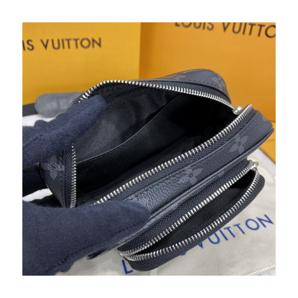 Louis Vuitton Outdoor Pouch Black M30755