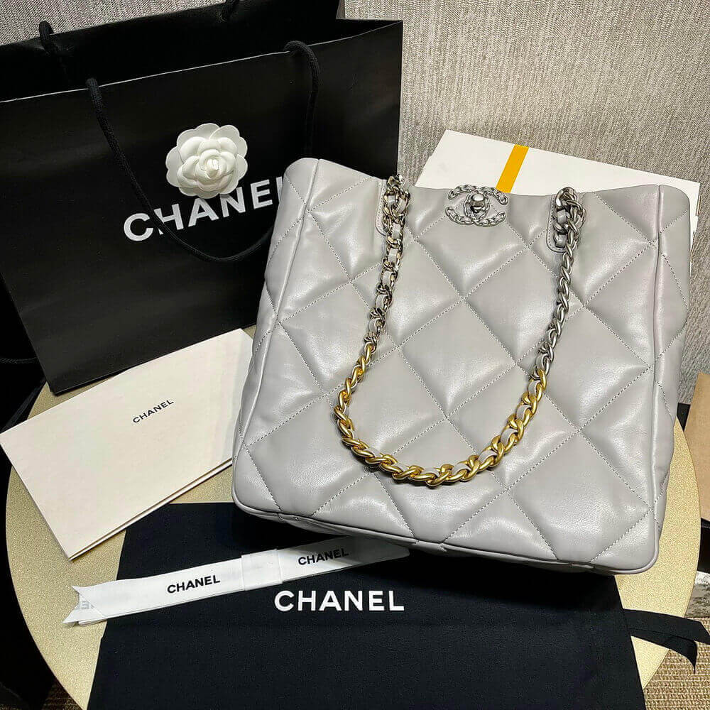 Chanel 19 Shopping Bag Lambskin AS3519