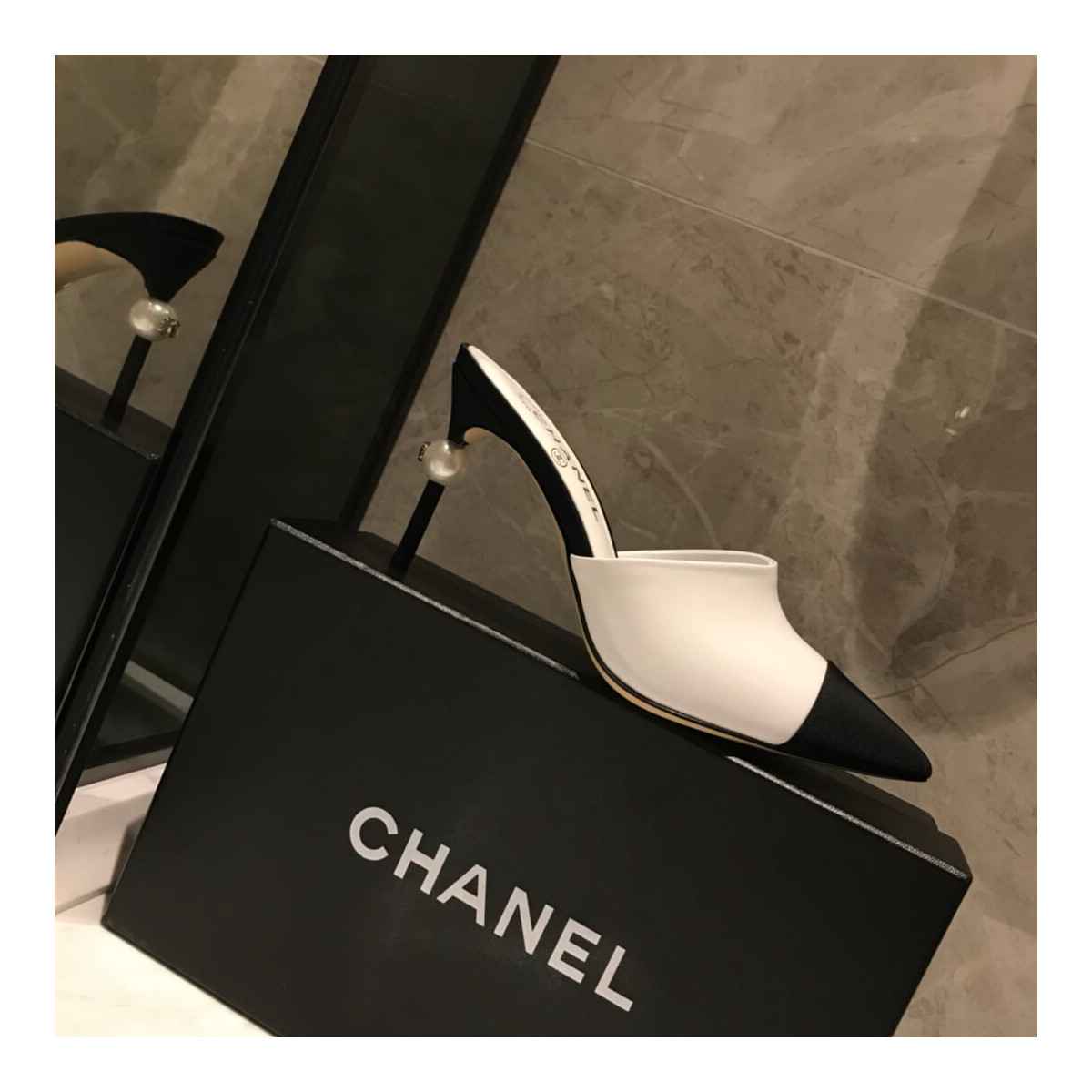 Chanel Pearl Mules G383421