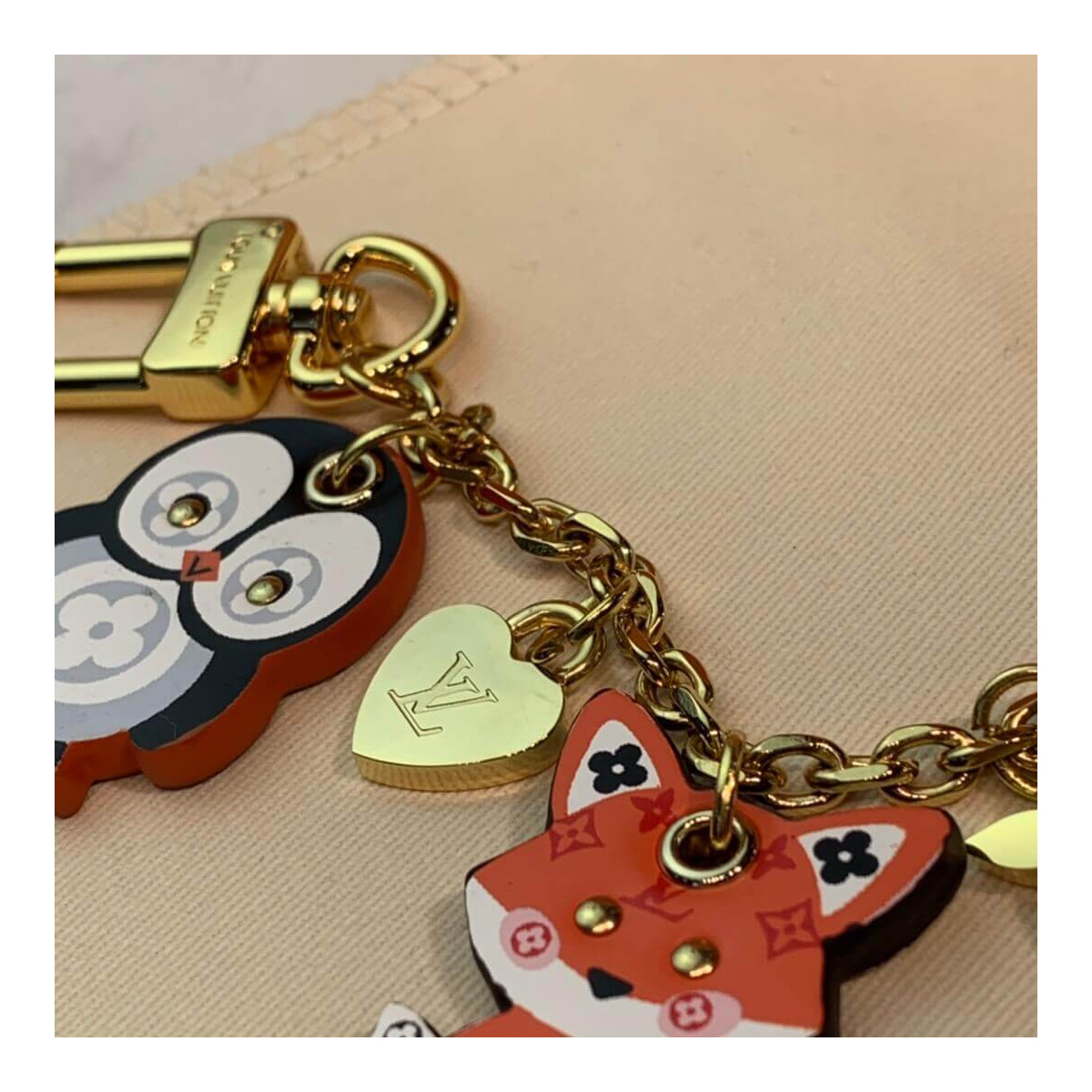 Louis Vuitton Animal Family Chain Bag Charm M68997