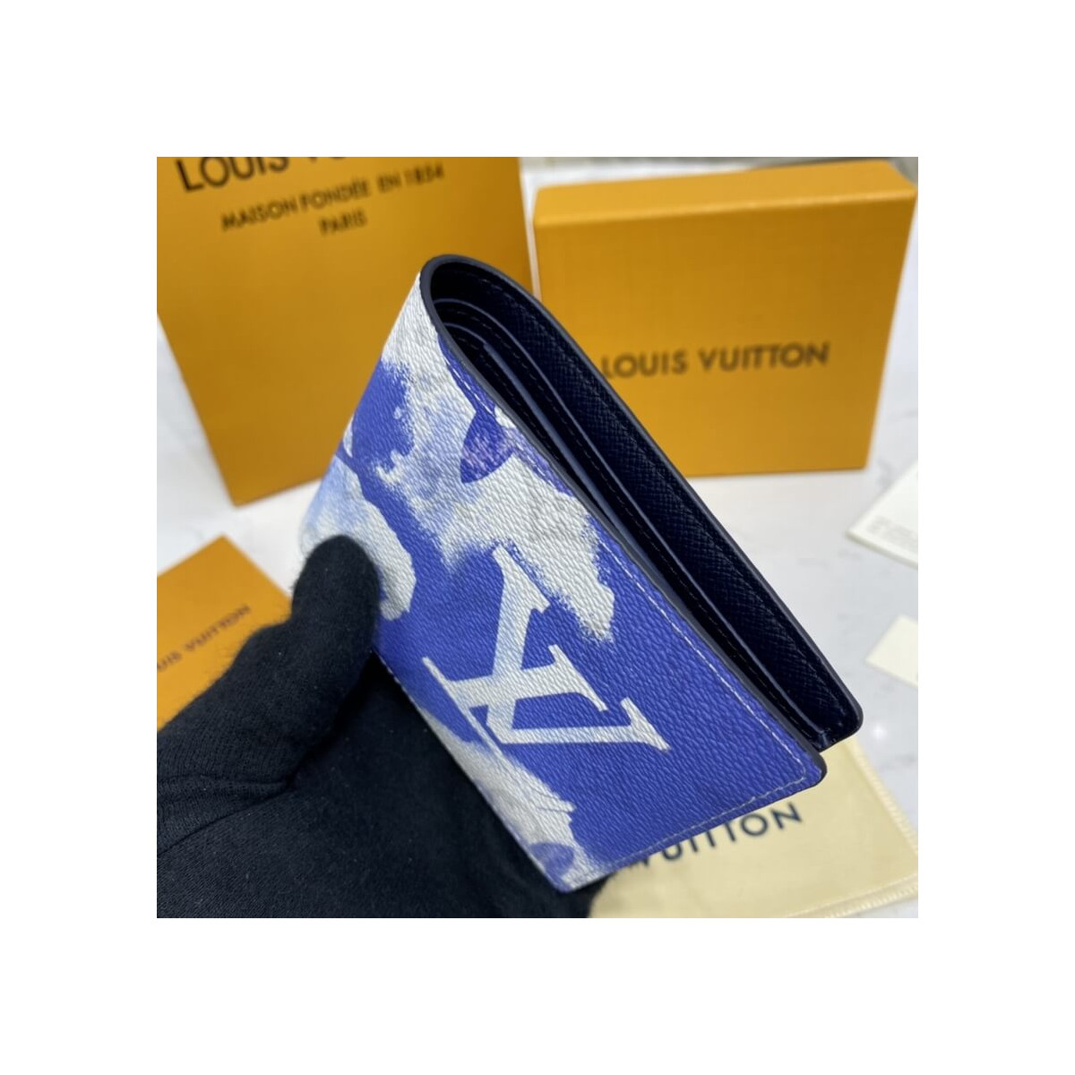 Louis Vuitton Blue Multiple Wallet M80458