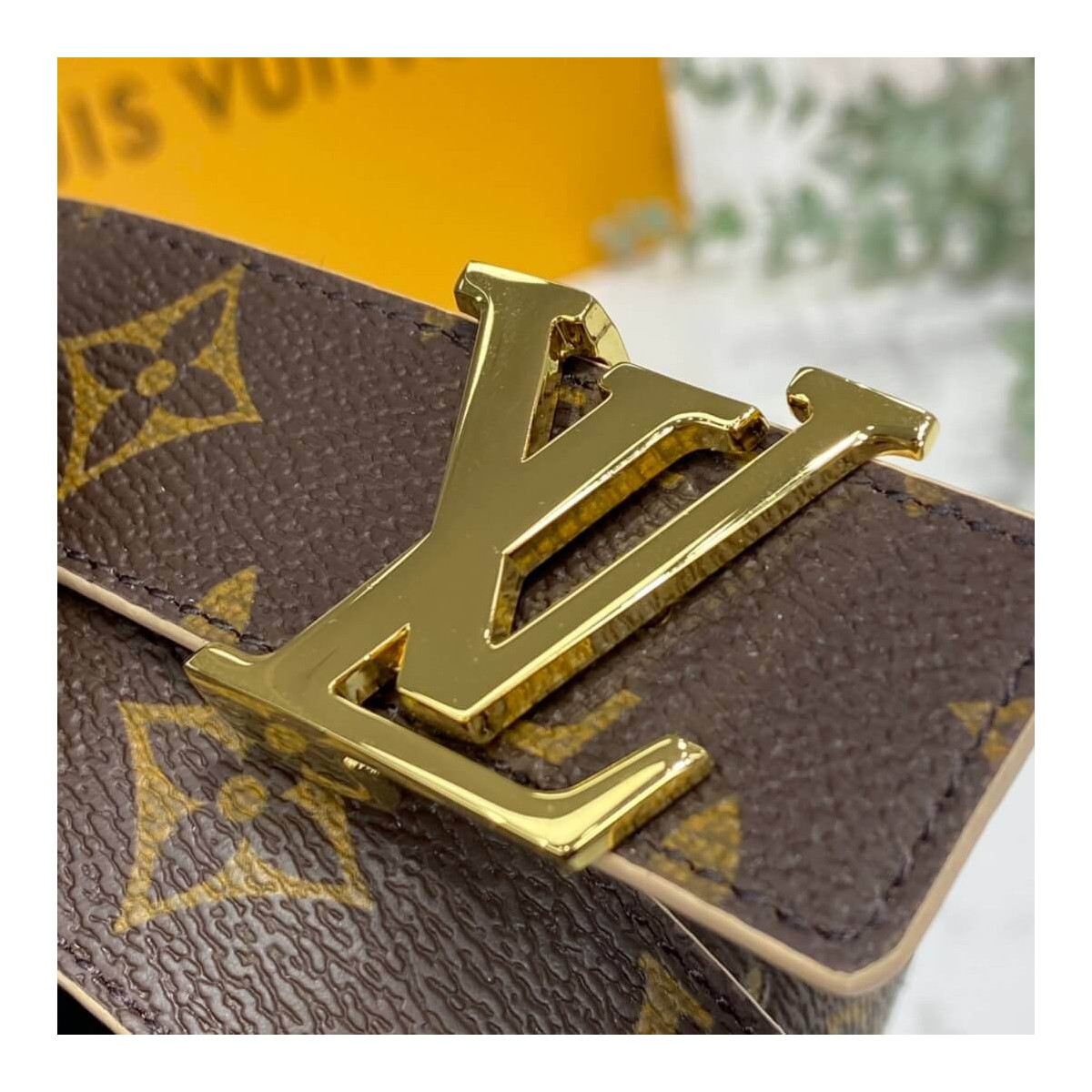 Louis Vuitton LV Initiales 30mm Reversible Belt M0317W