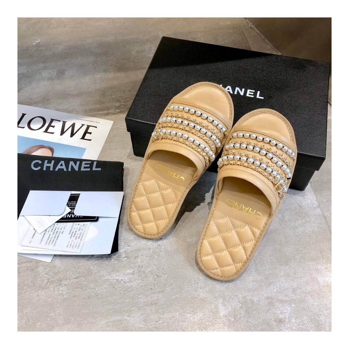 Chanel Chain and Pearl Slipper G34406