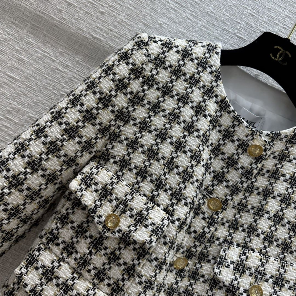 Chanel Collarless Open-Front Tweed Jacket A858657