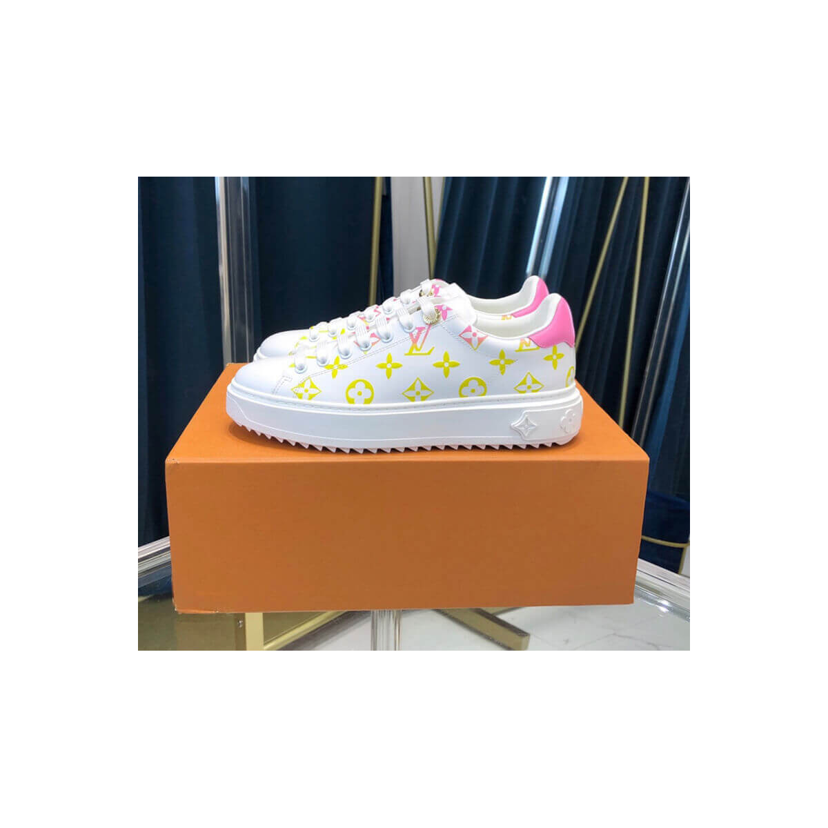 Louis Vuitton Time Out Trainers 1A8SZM