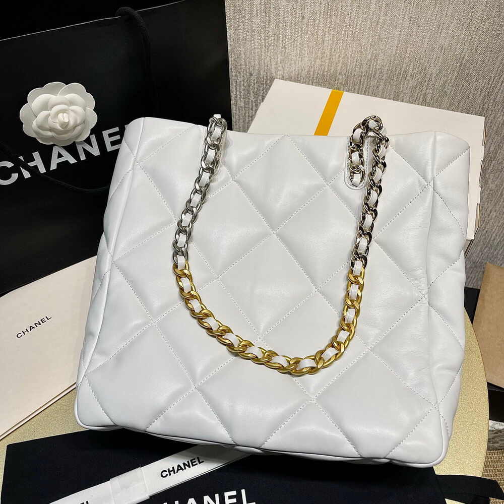 Chanel 19 Shopping Bag Lambskin AS3519