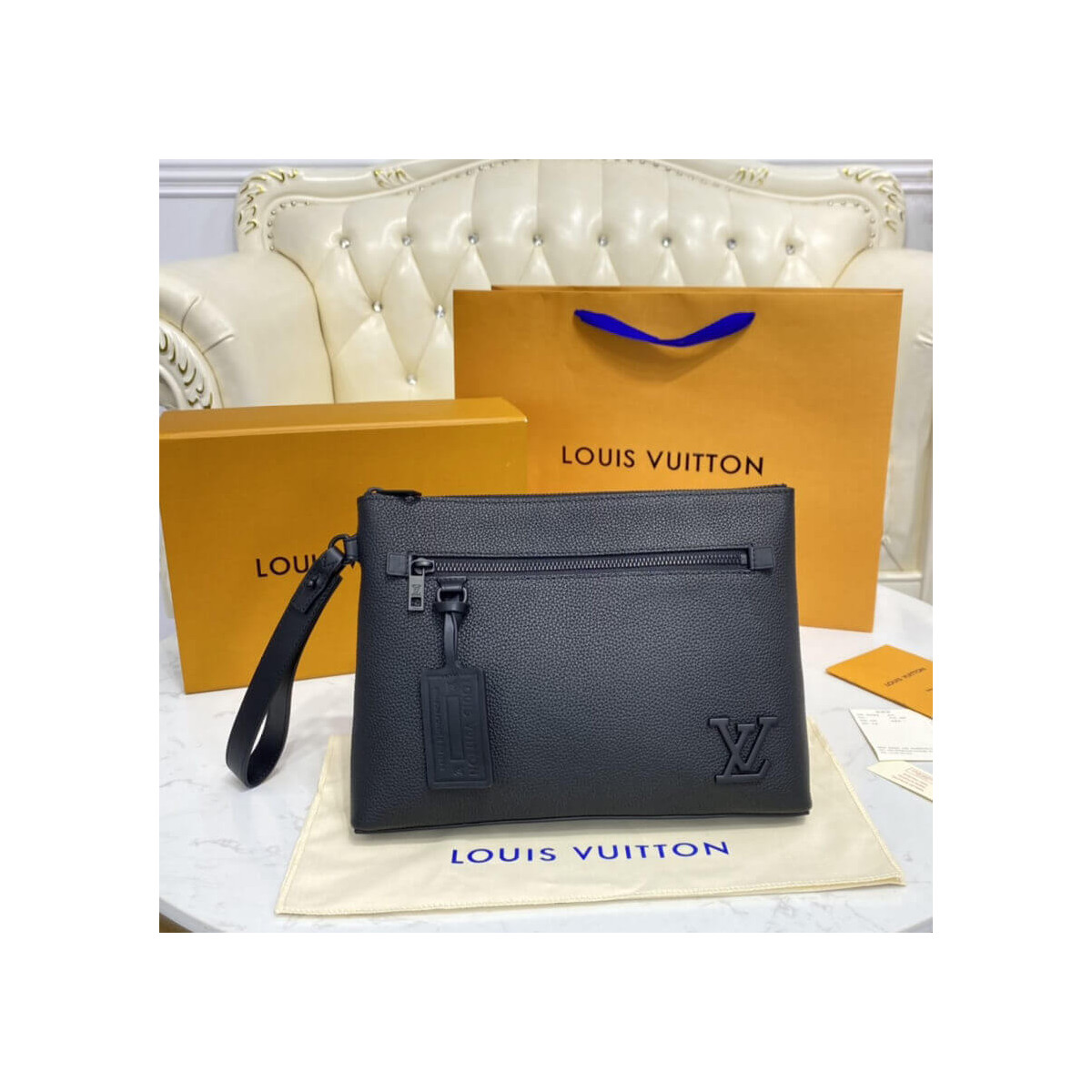 Louis Vuitton Ipad Pouch M69837