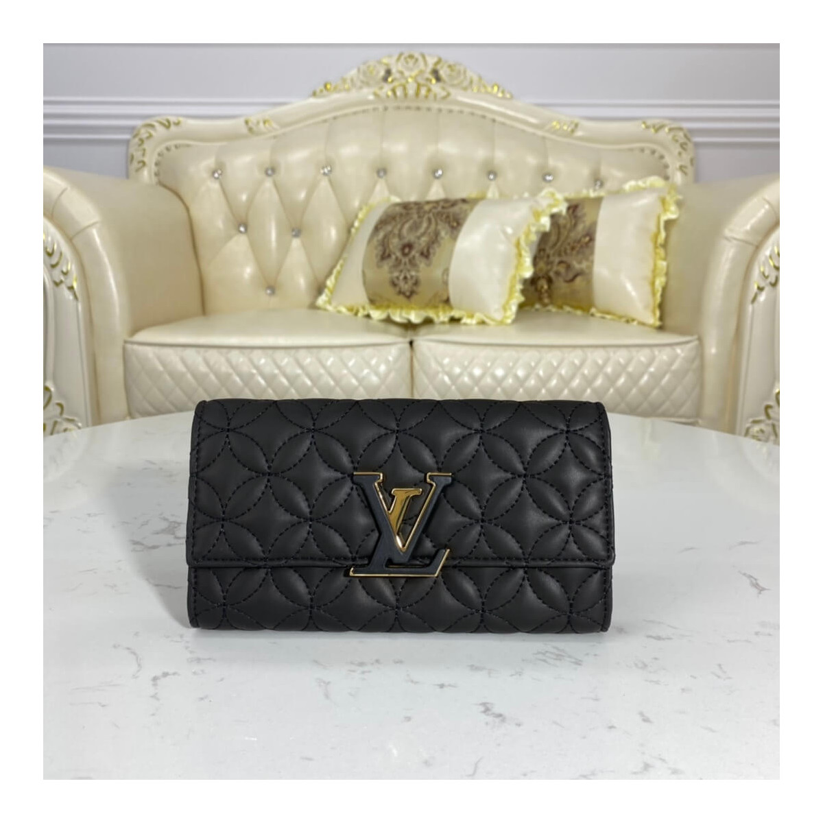 Louis Vuitton Capucines Wallet M68590