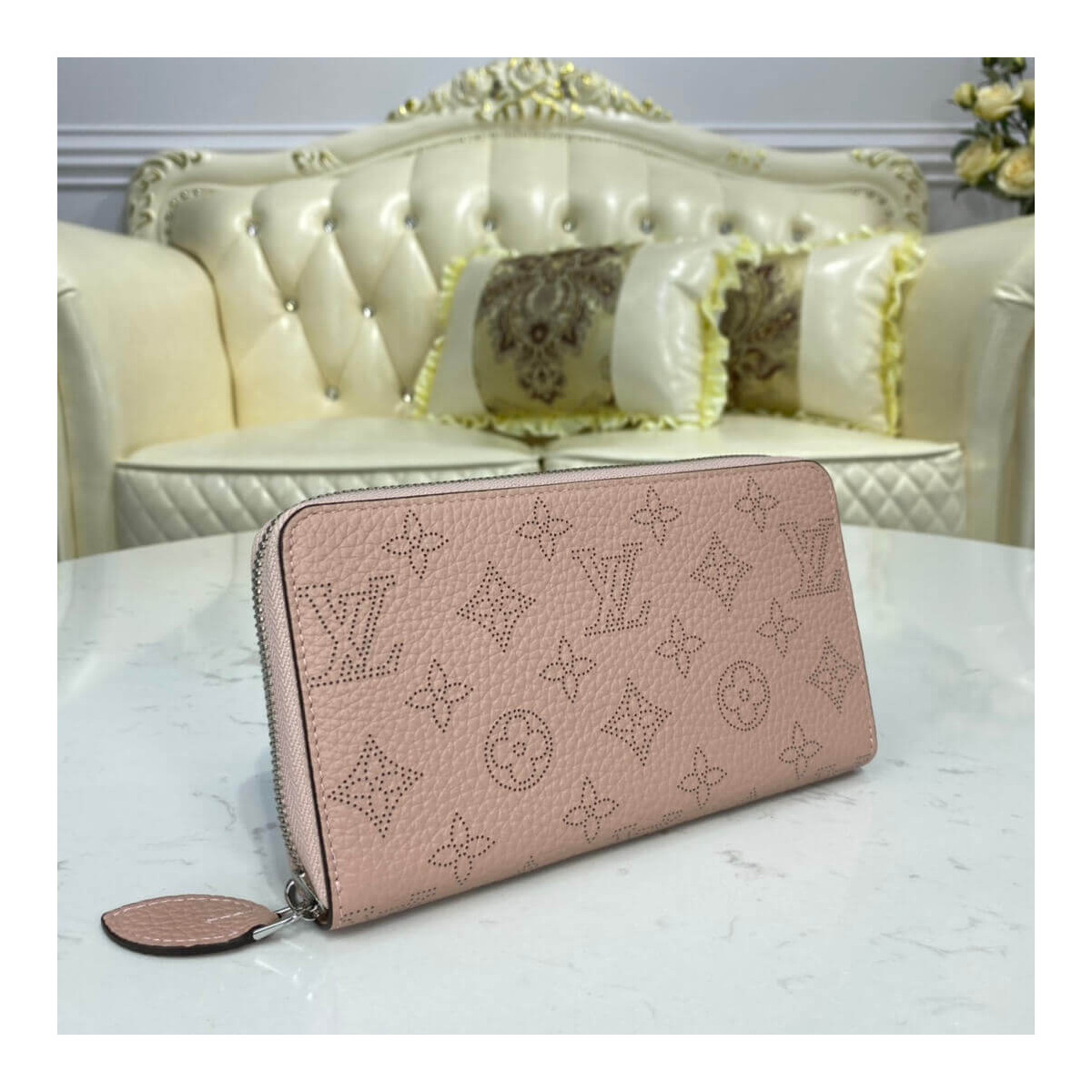 Louis Vuitton Mahina Leather Zippy Wallet M69032 M69215