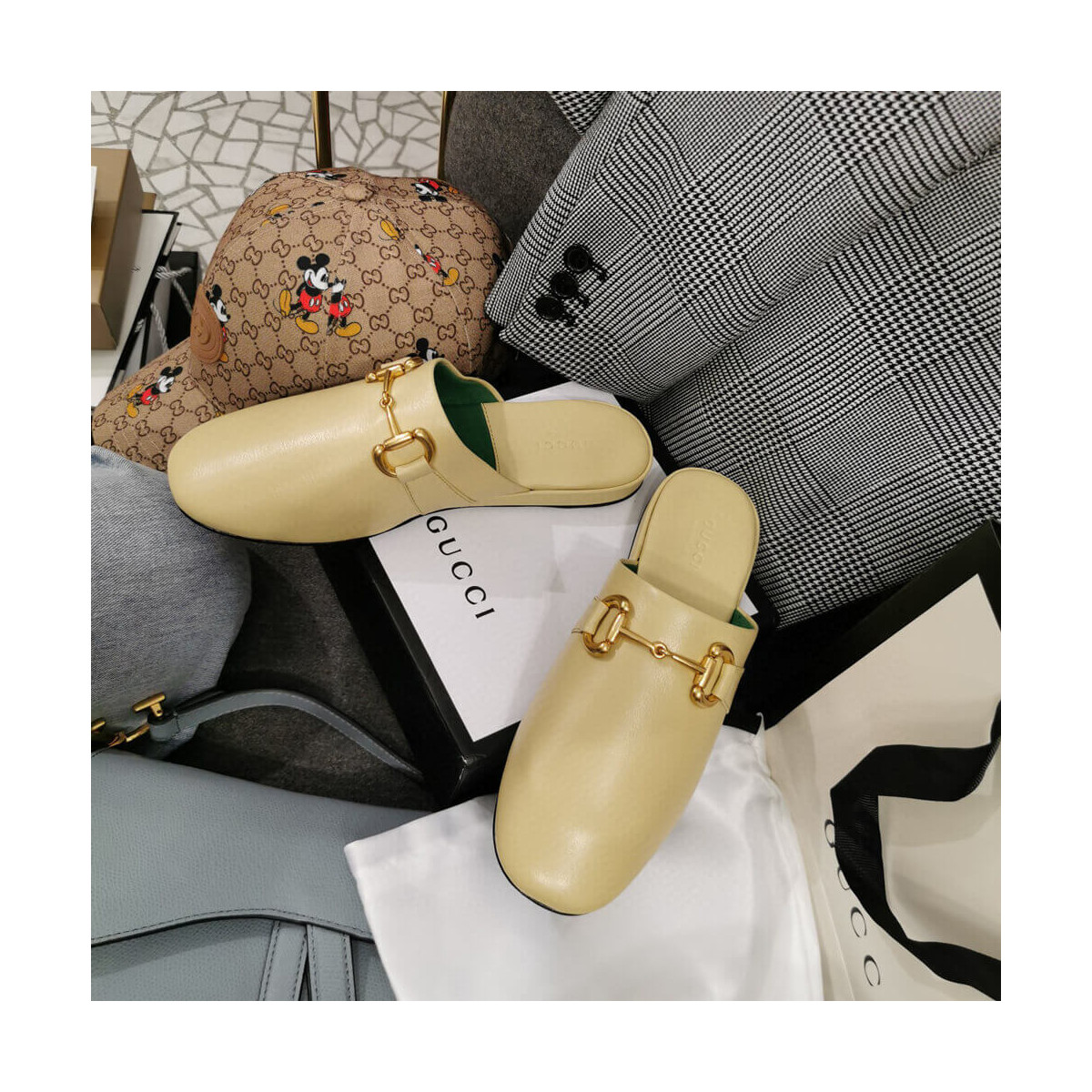 Gucci Leather Slipper 604075 Beige