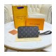 Louis Vuitton Zippy Dragonne M80932