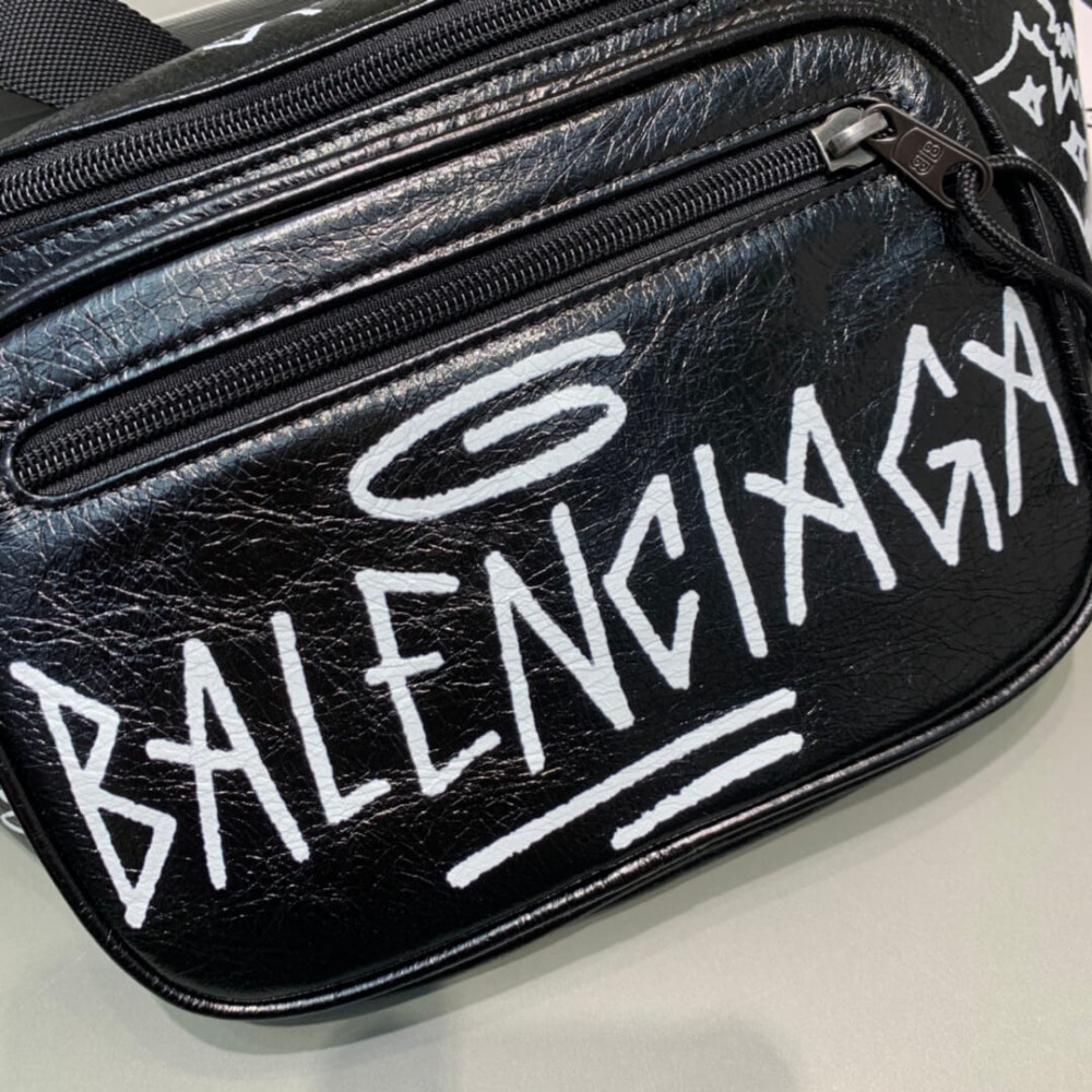 Balenciaga Graffiti Explorer Waist Bag 180402 Black/White