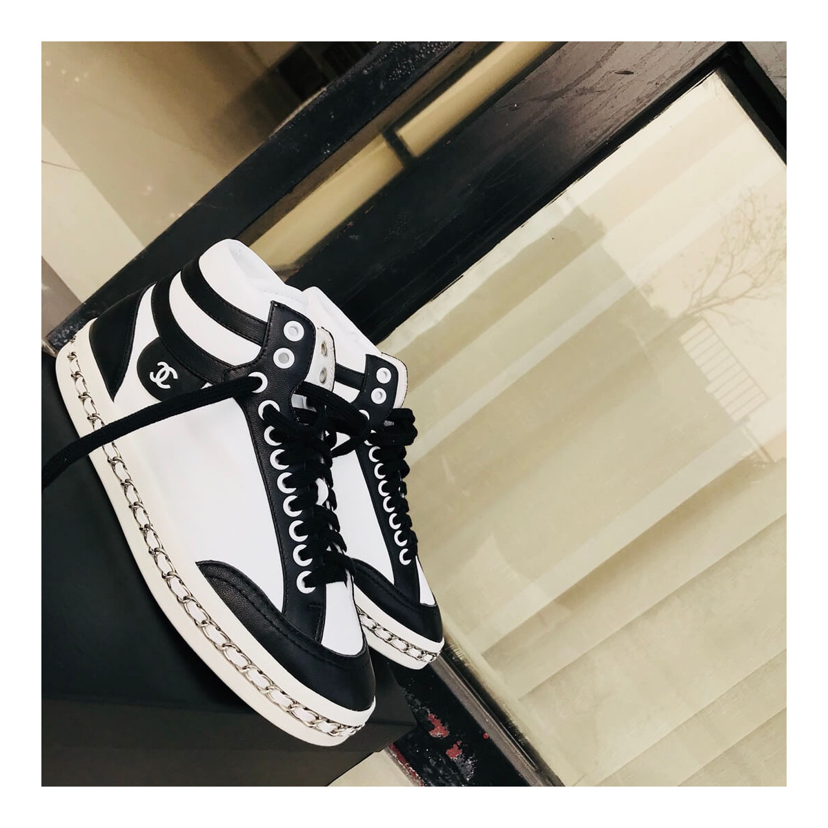 Chanel High Top with Chain Sneakers G35600 White / Black