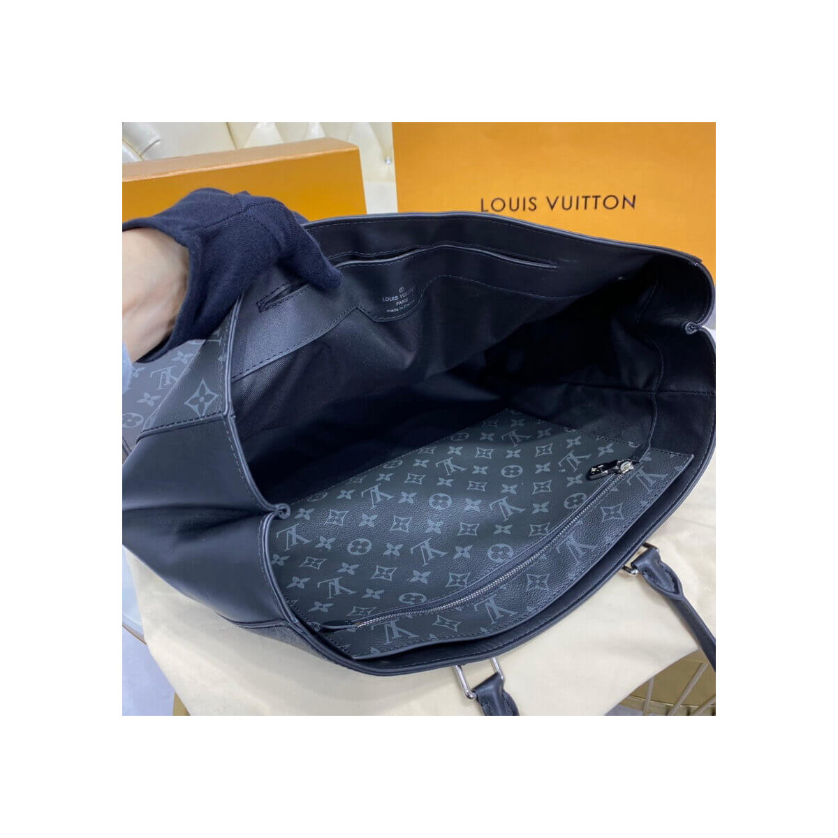 Louis Vuitton Monogram Eclipse Grand Sac M44733